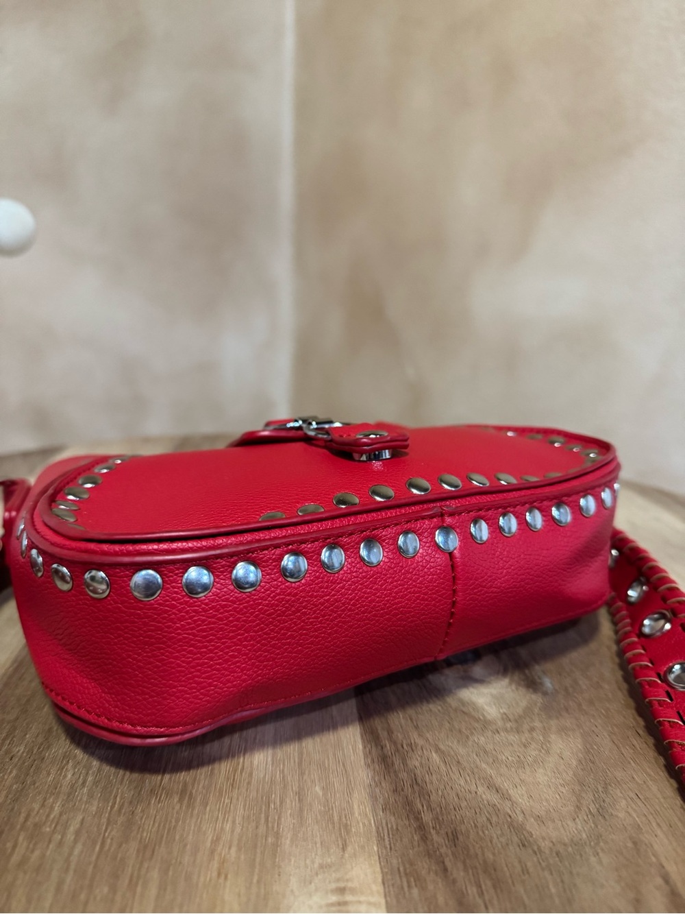 Silence + Noise Devon Shoulder/Crossbody
Bag
#urbanoutfitters - Picture 8 of 10